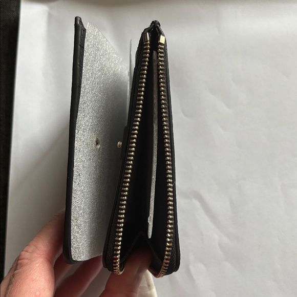 Kate Spade Black Floral Pattern Wallet - Picture 8 of 11